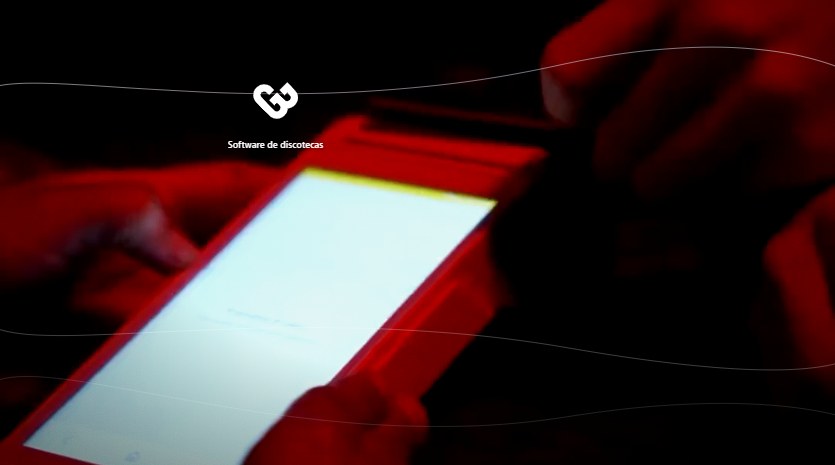 POS de GBol en uso en la barra durante una noche real, después de la instalación y configuración del sistema